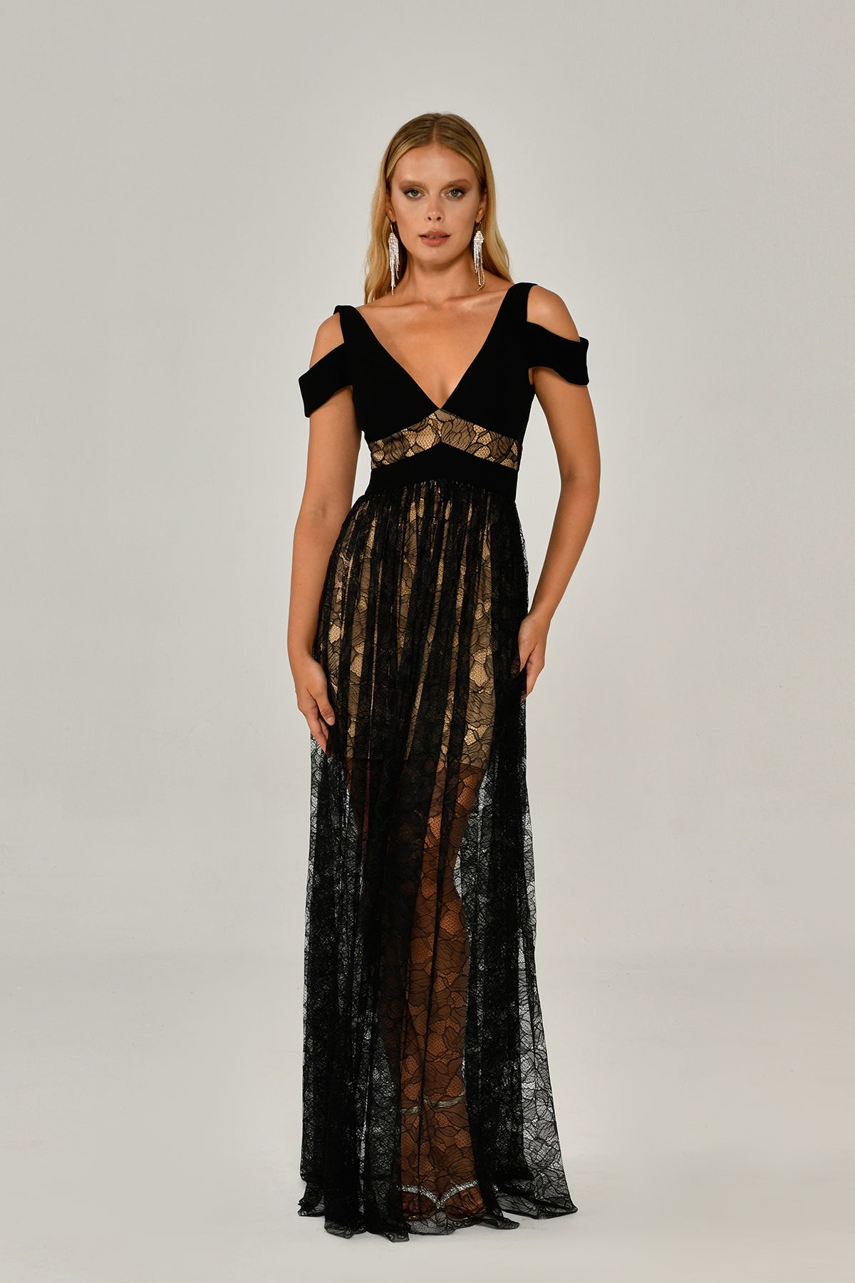 AMY GOWN - BLACK