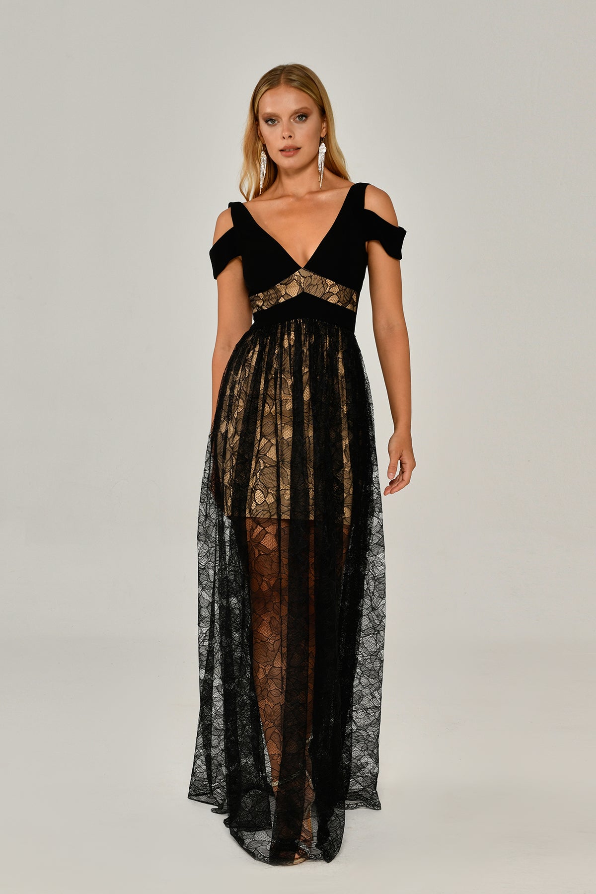 AMY GOWN - BLACK