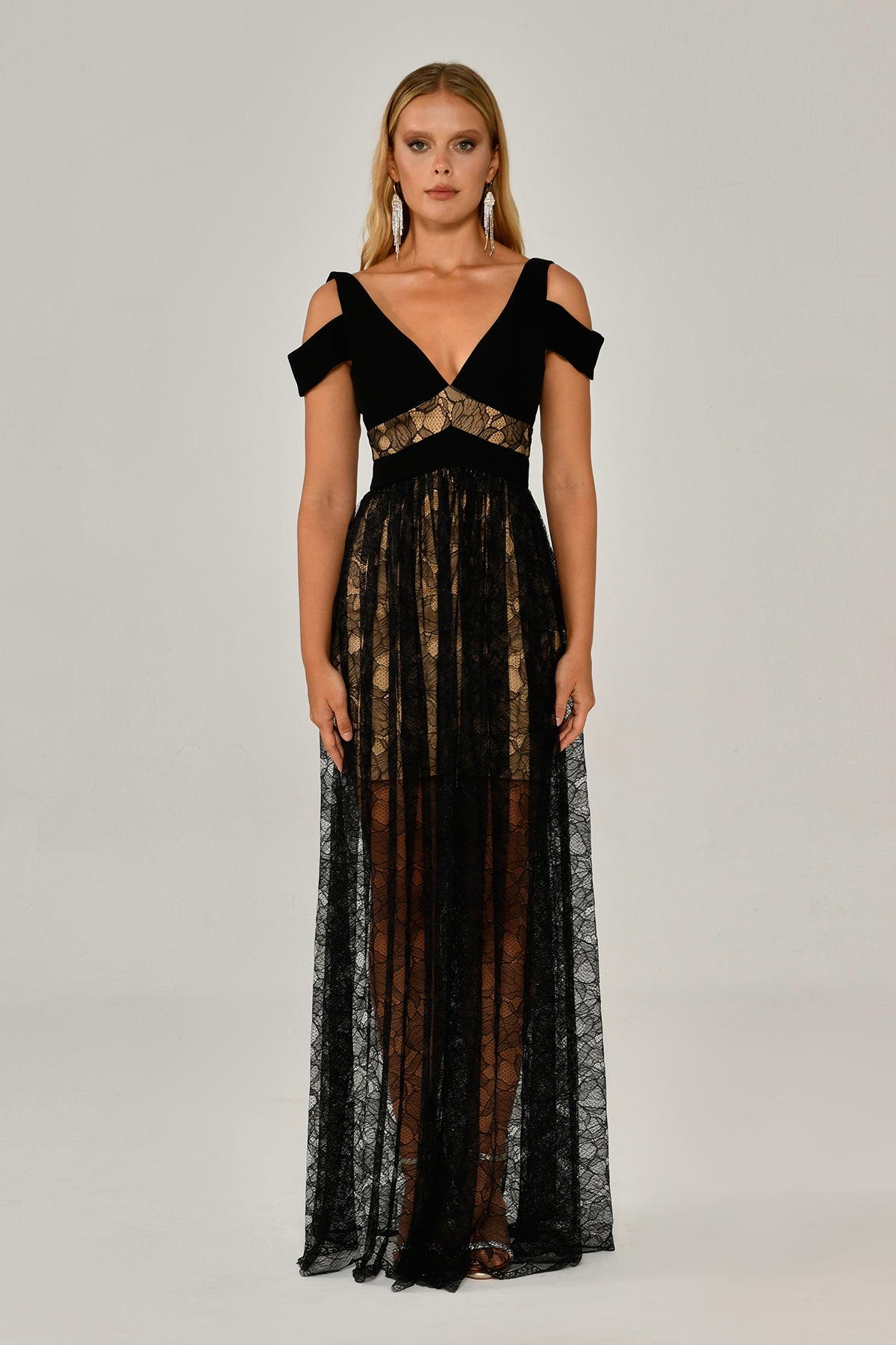 AMY GOWN - BLACK