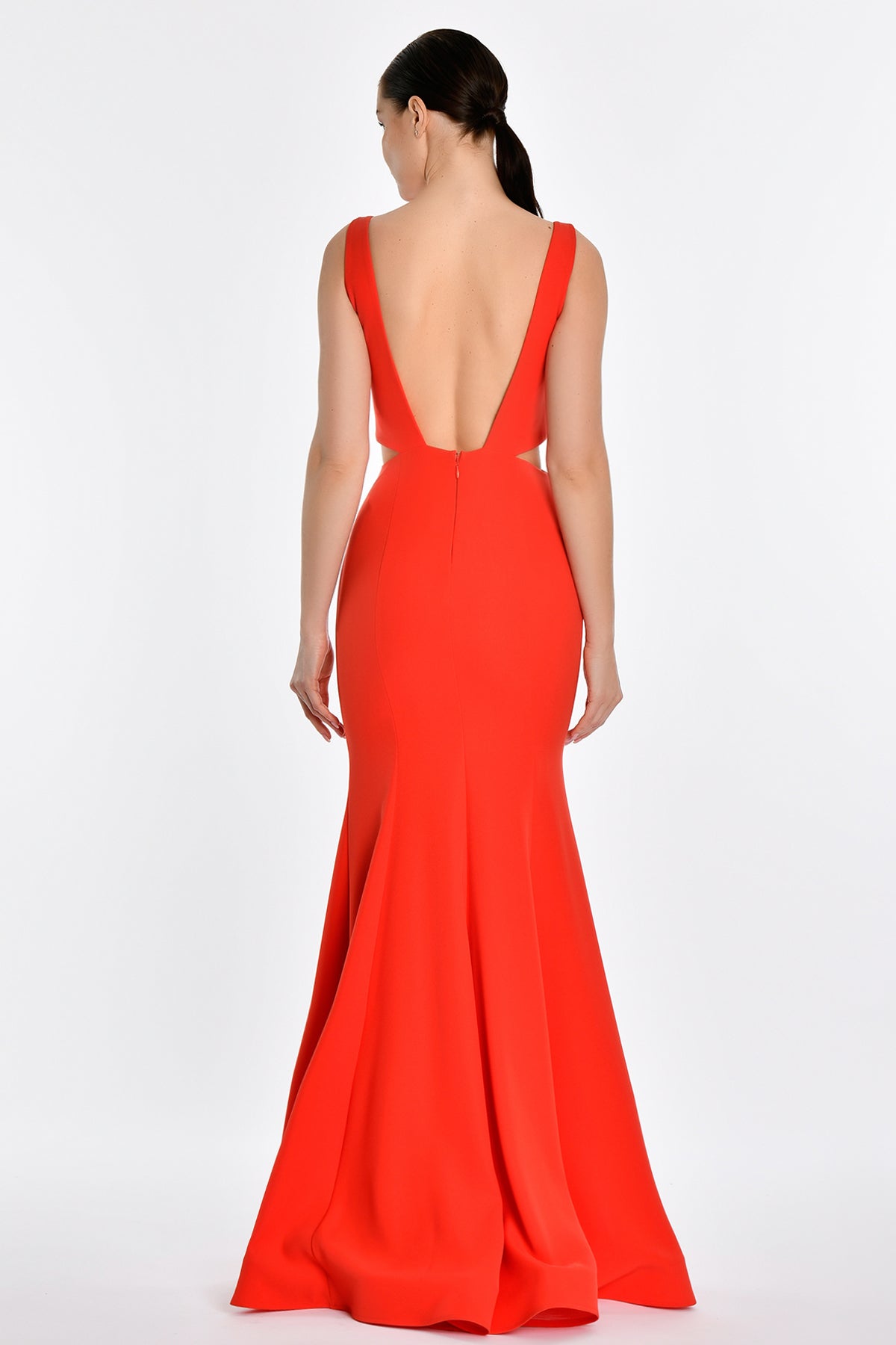 VANESSA GOWN - RED