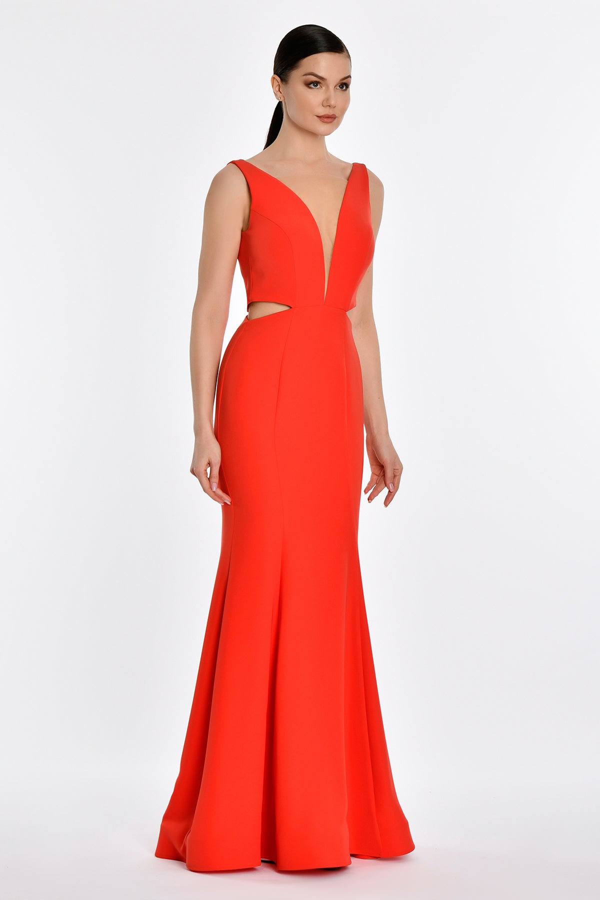 VANESSA GOWN - RED